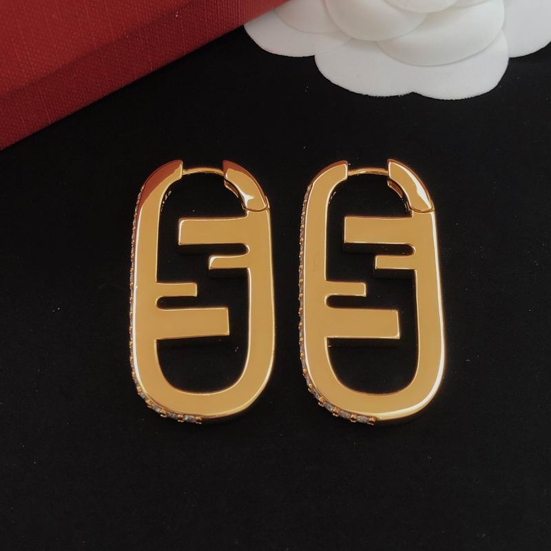 Fendi earring 11yxx11